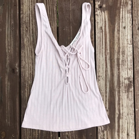 Urban Outfitters • Crop top - Picture 2 of 4